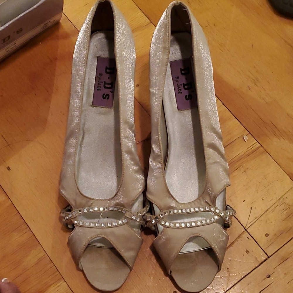DD's by Jade grey satin 1 1/2 in formal vintage